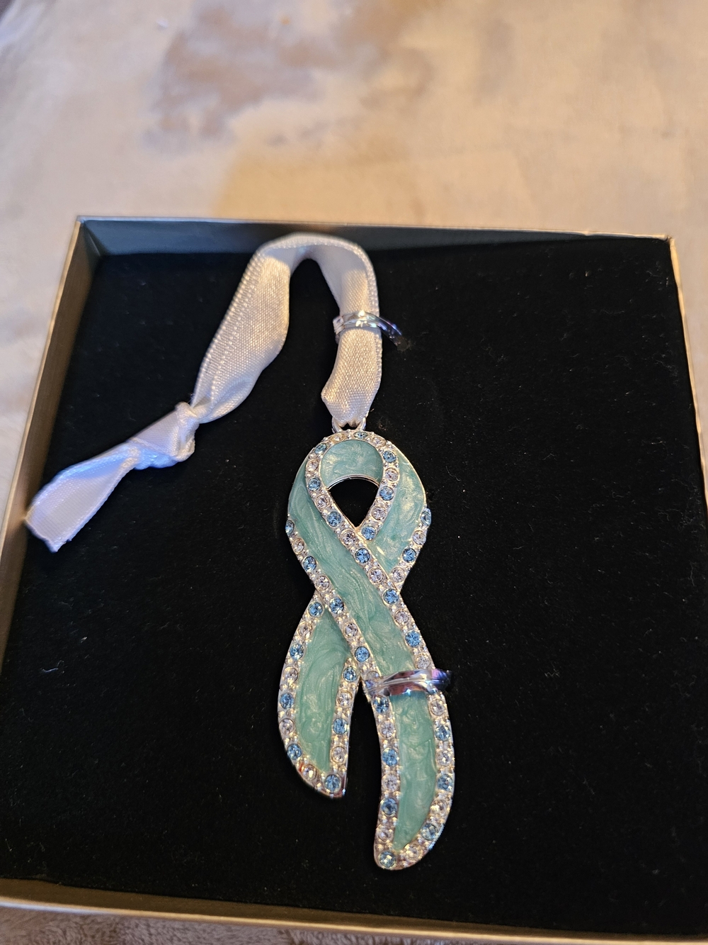 Decorative Teal Ribbon Ornament with Crystals‎